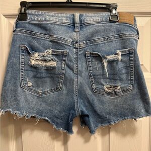 AE midi shorts